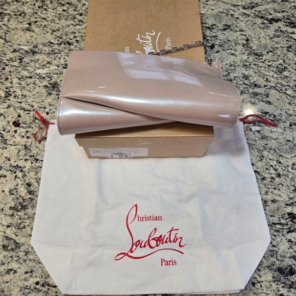 NEW Christian Louboutin Loubitwist Leche Nude Clutch with Silver Chain - Picture 2 of 8